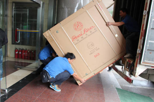 延寿钢琴贵重工艺品无忧运